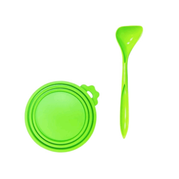 Silicone Lids for Pet Food Cans with spoon green color
