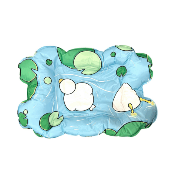 Cooling pad made of safe materials, easy to carry, easy to clean Length 70 cm Width 49 cm
