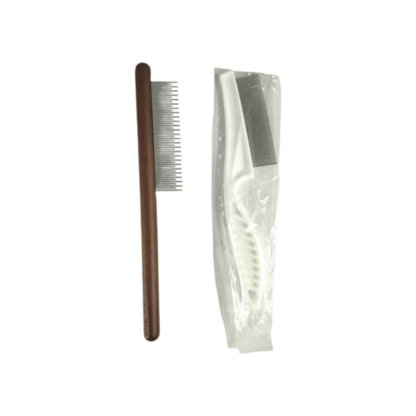 2 pieces of pet combs