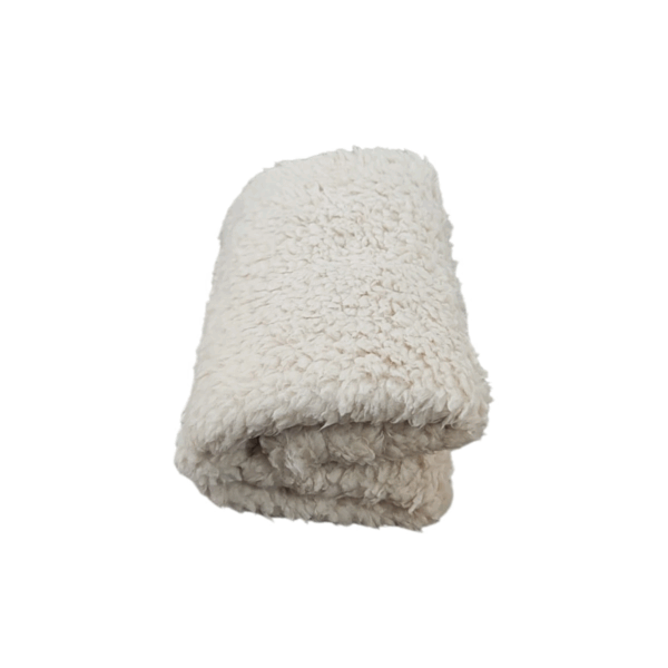 Luxury Pet Blanket – Soft, Light & Perfect for Snuggling, Length 82cm Width 48cm