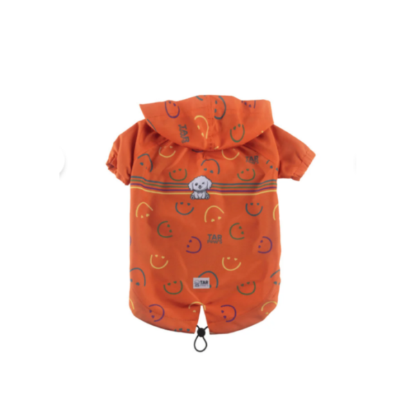 Raincoat offering protection and a stylish look, Medium size - معطف واقي من المطر يوفر الحماية والمظهر العصري مقاس متوسط