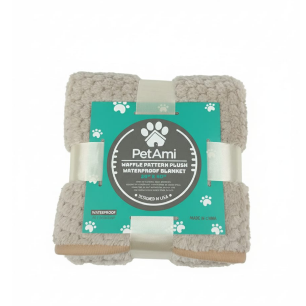 Luxury Blanket – Waterproof and Perfectly Comfortable for Pets, Length 102cm Width 74cm - بطانية فاخرة – مقاومة للماء وراحة مثالية للحيوانات الأليفة , الطول 102 سم ,العرض 74 سم