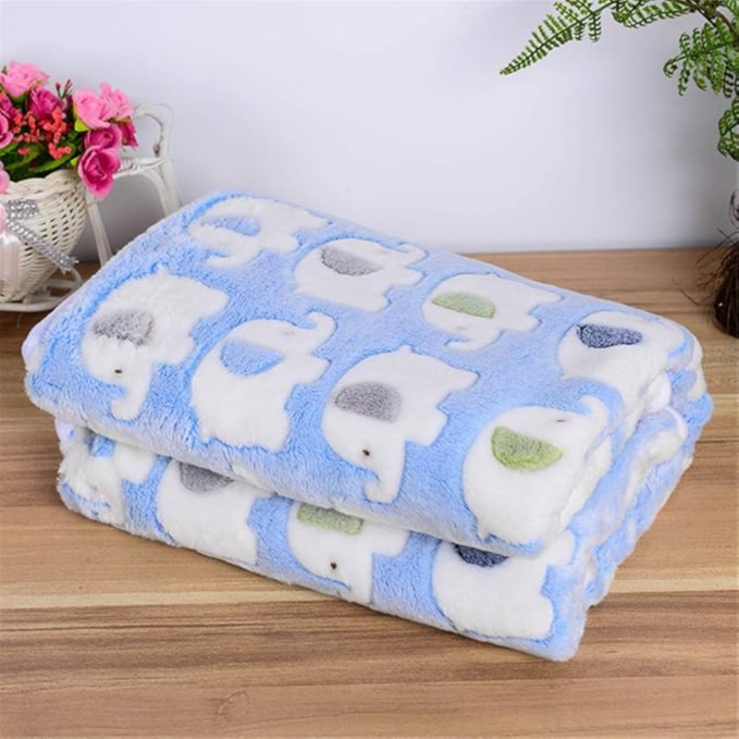 Soft and warm Blanket for pets – blue (112cm*75) - بطانية ناعمة ودافئة للحيوانات الأليفة -أزرق (112سم*العرض 75سم )
