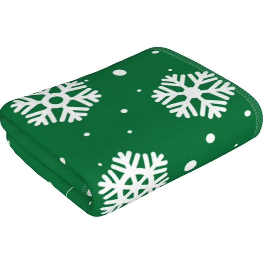 Soft And Lightweight Blanket, Length 102cm Width 71.5 - بطانية ناعمة وخفيفة , الطول 102 سم العرض 71.5 سم