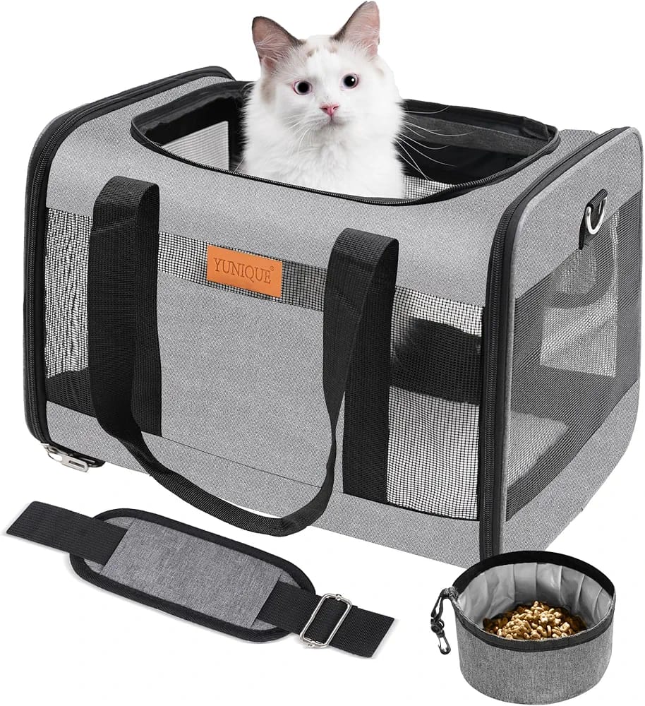 Elegant Pet Carrier Bag, Stylish & Comfortable, Length 41cm Width 30cm Height 30cm Unique Gray color - حقيبة أنيقة لحمل الحيوانات الأليفة، عصرية ومريحة، الطول 41 سم، العرض 30 سم، الارتفاع 30 سم، باللون الرمادي الفريد