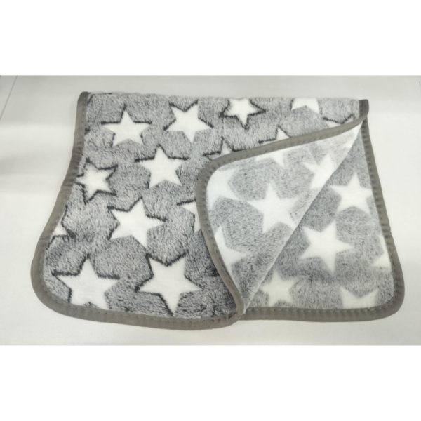 Comfortable Pet Blankets 24 cm *16cm , Machine Washable - with Cute Heart Patterns, Suitable for All Kinds of Dogs And Cats dark gray desing.